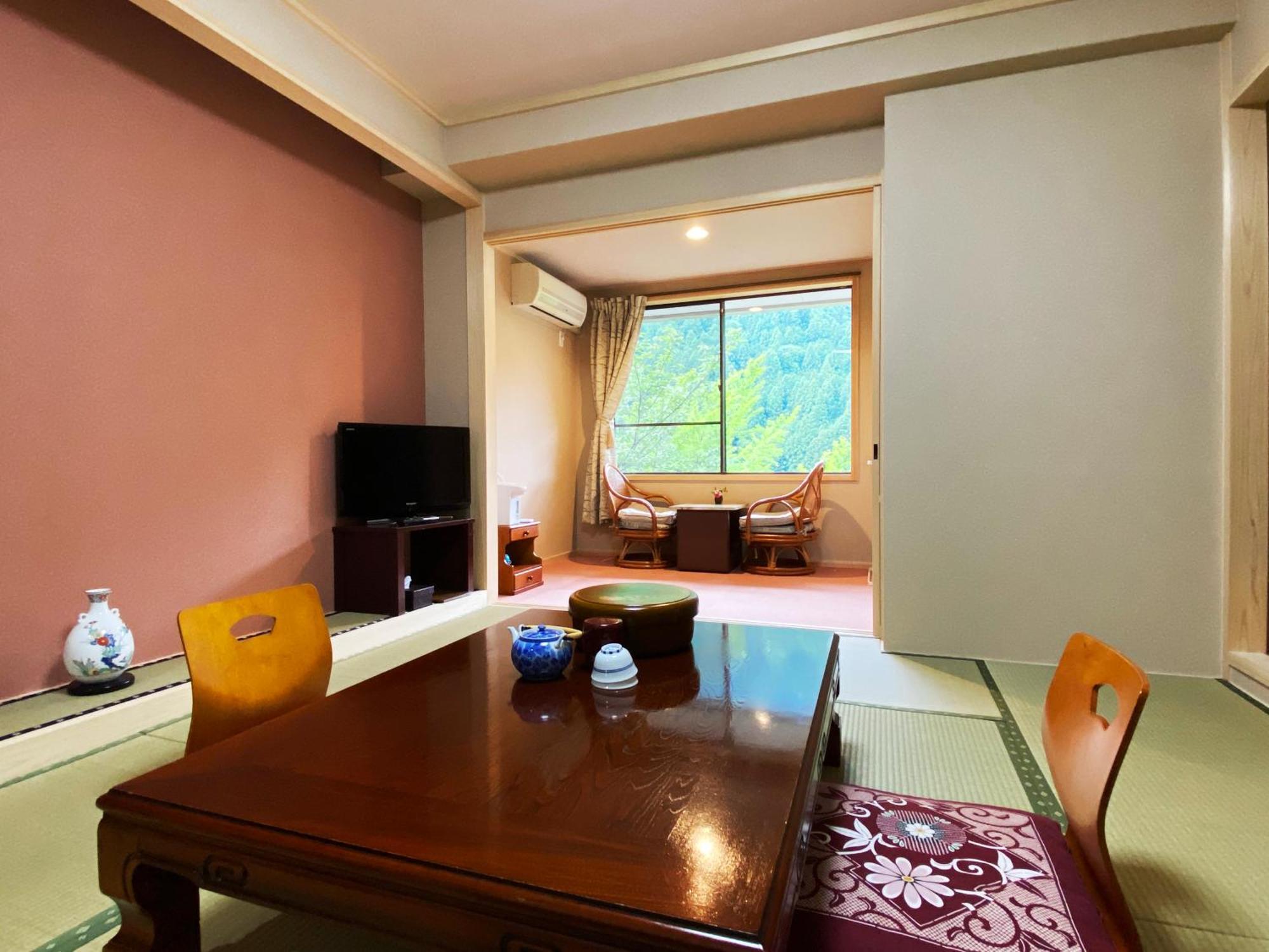 Hotel Kazuraya Miyoshi  Zimmer foto