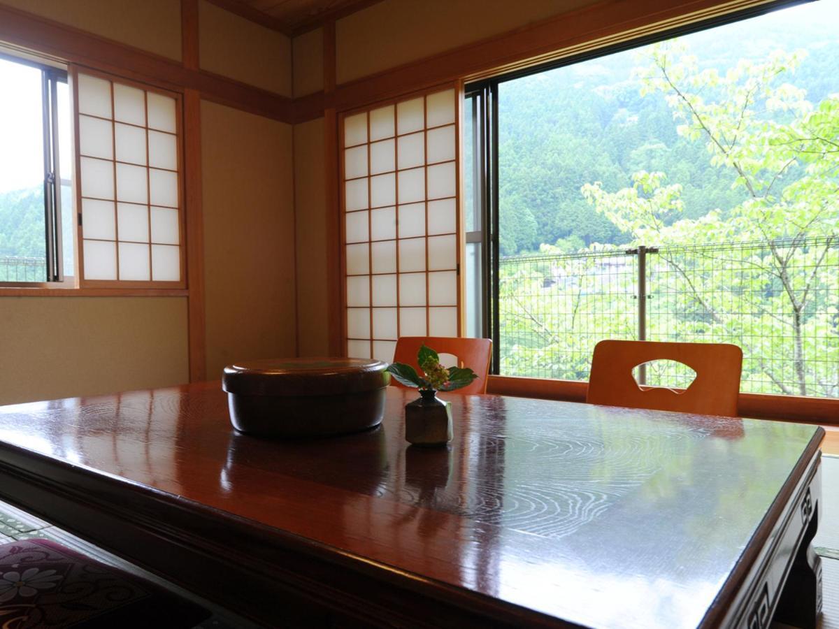 Hotel Kazuraya Miyoshi  Exterior foto