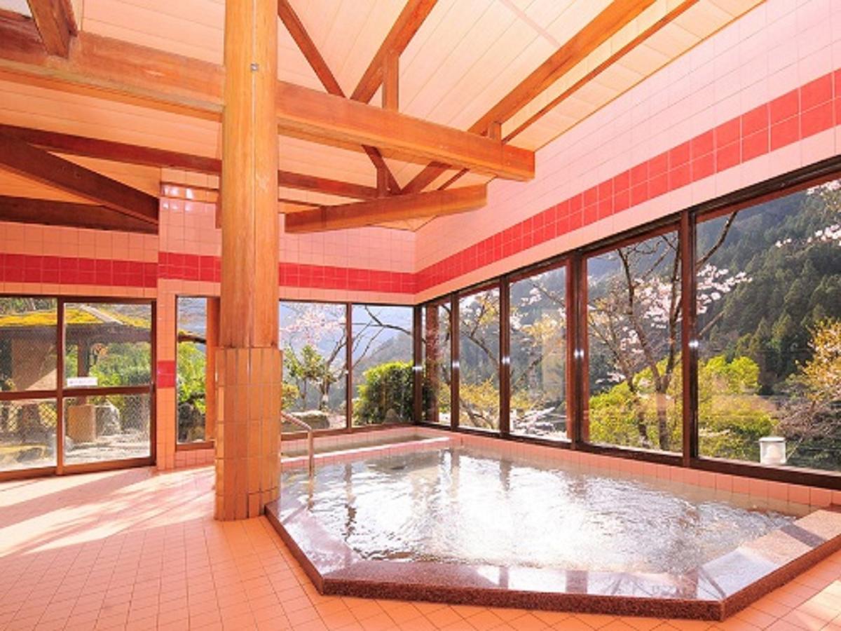 Hotel Kazuraya Miyoshi  Exterior foto